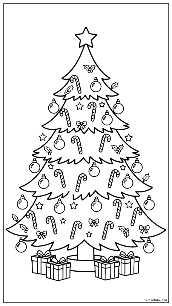 美しく装飾されたクリスマスツリー